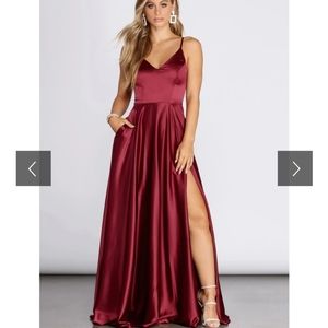 WINDSOR Juliet Formal High Slit Dress